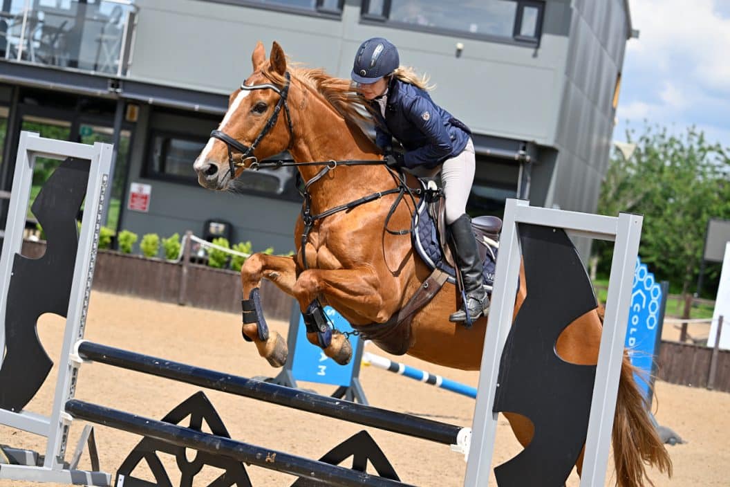 Show jumping Photo